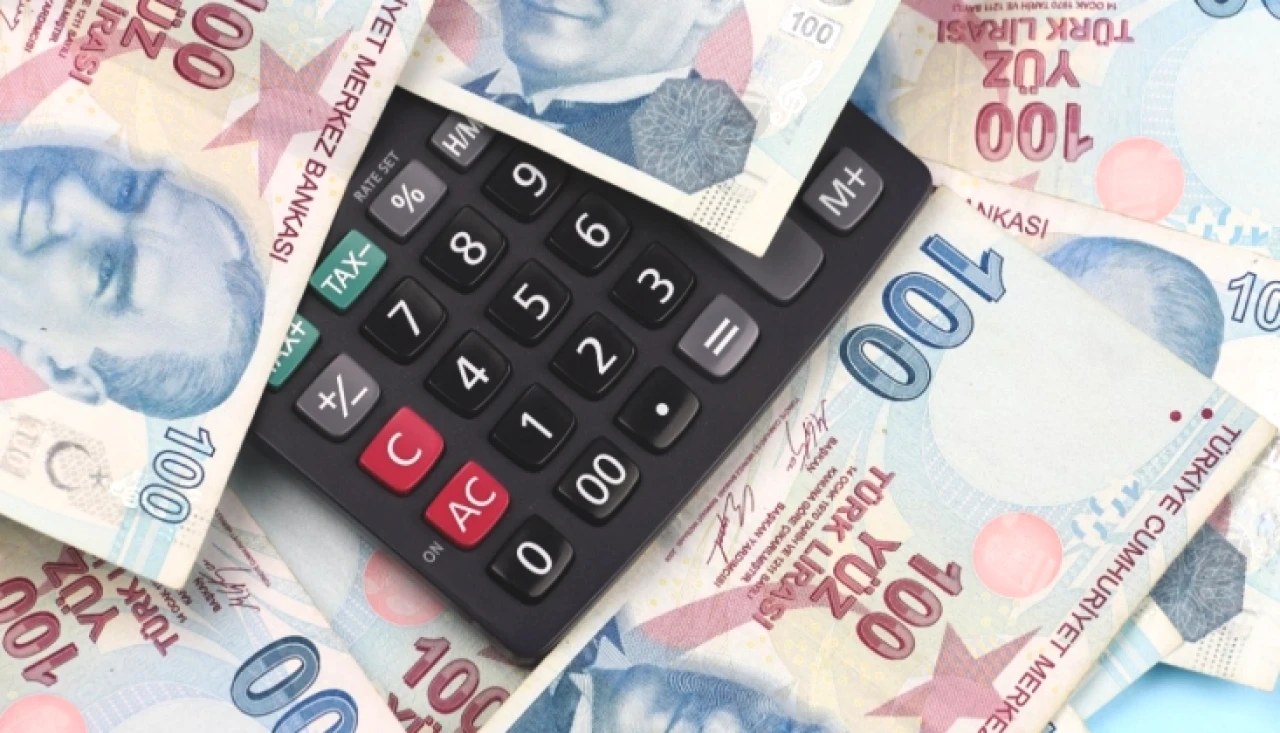Memurun Emekli İkramiyesinde 1 Gün Kuralı! Eksik Kalan Yıl Ödenmiyor