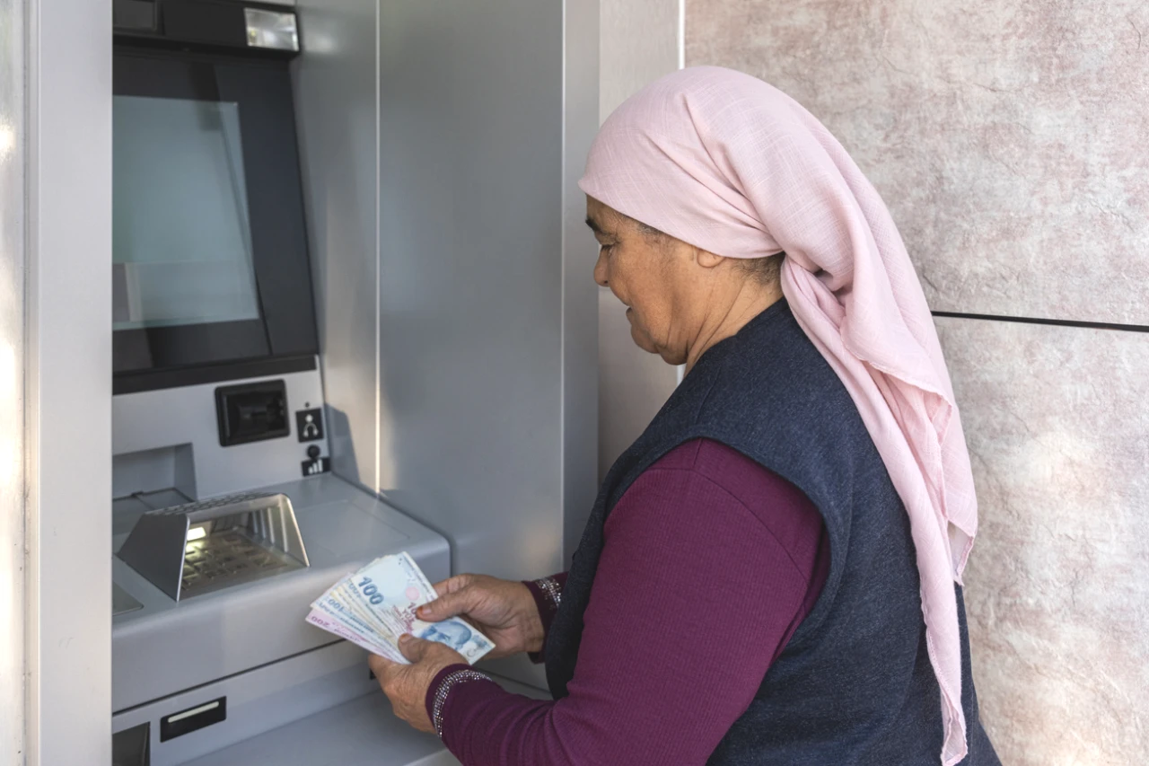 Dul ve Yetim Aylığında Hisse Hesabı! Yüzde 25, 50 ve 75 Alan Ne Kadar Alıyor?