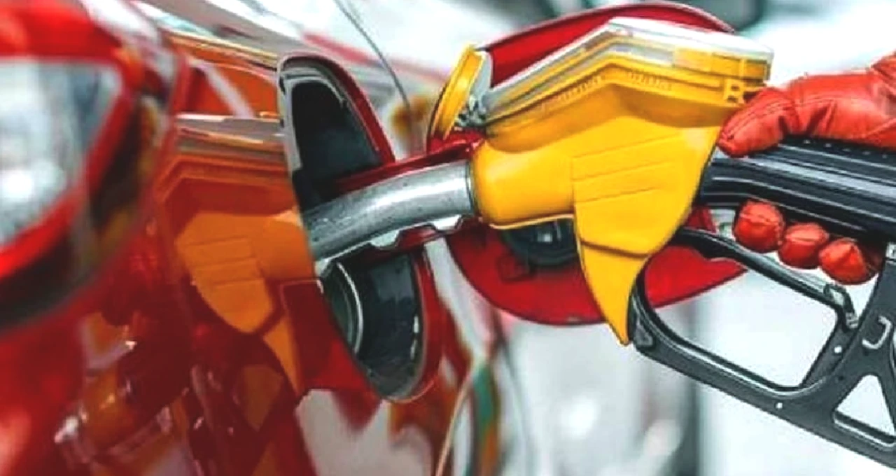 Araç Sahiplerine Müjde! Benzine Hafta Başında Büyük İndirim Bekleniyor