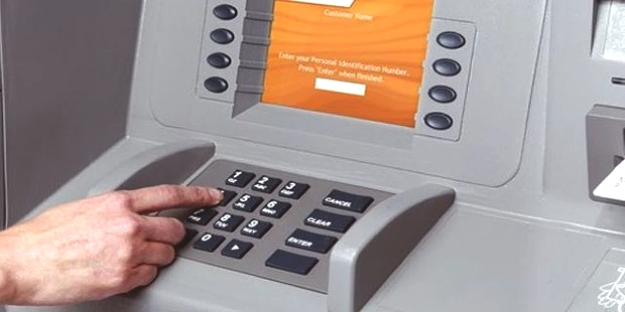 ATM'den Emekli Maaşı Çekenler Dikkat! Küsurat ve Limit Tuzağına Düşmeyin