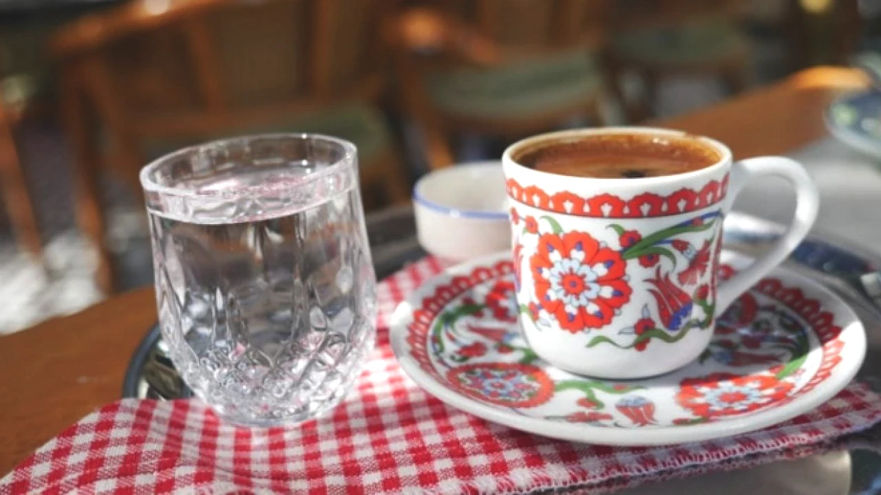 Bir Fincan Türk Kahvesi 250 Liraya Dayandı! Dışarıda Kahve İçmek Lükse Dönüştü