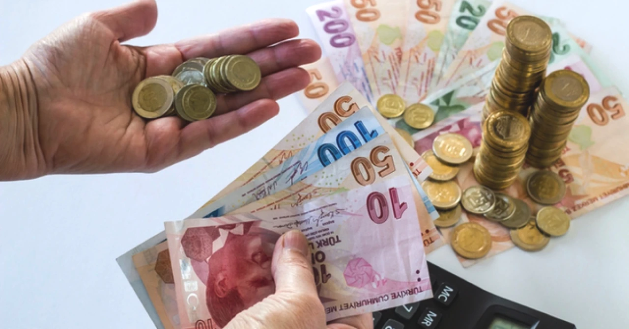 Kredi Çekecekler ve Mevduatçılar Dikkat! Faiz Kararında 2 Senaryo Masada